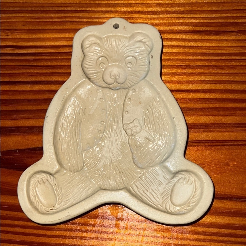 1984 Brown Bag Cookie Art Teddy Bear Cookie Mold, Chocolate Mold, Wall Decor